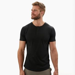 Cuts Clothing Curved Henley Size M